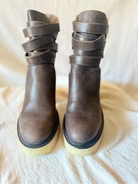 Free People Jesse Cutout Leather Boots | Brown | NWOB Sz 38